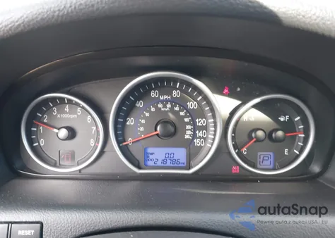 2010 Hyundai Veracruz Limited z USA, uszkodzony, nr VIN KM8NU4CC2AU138183